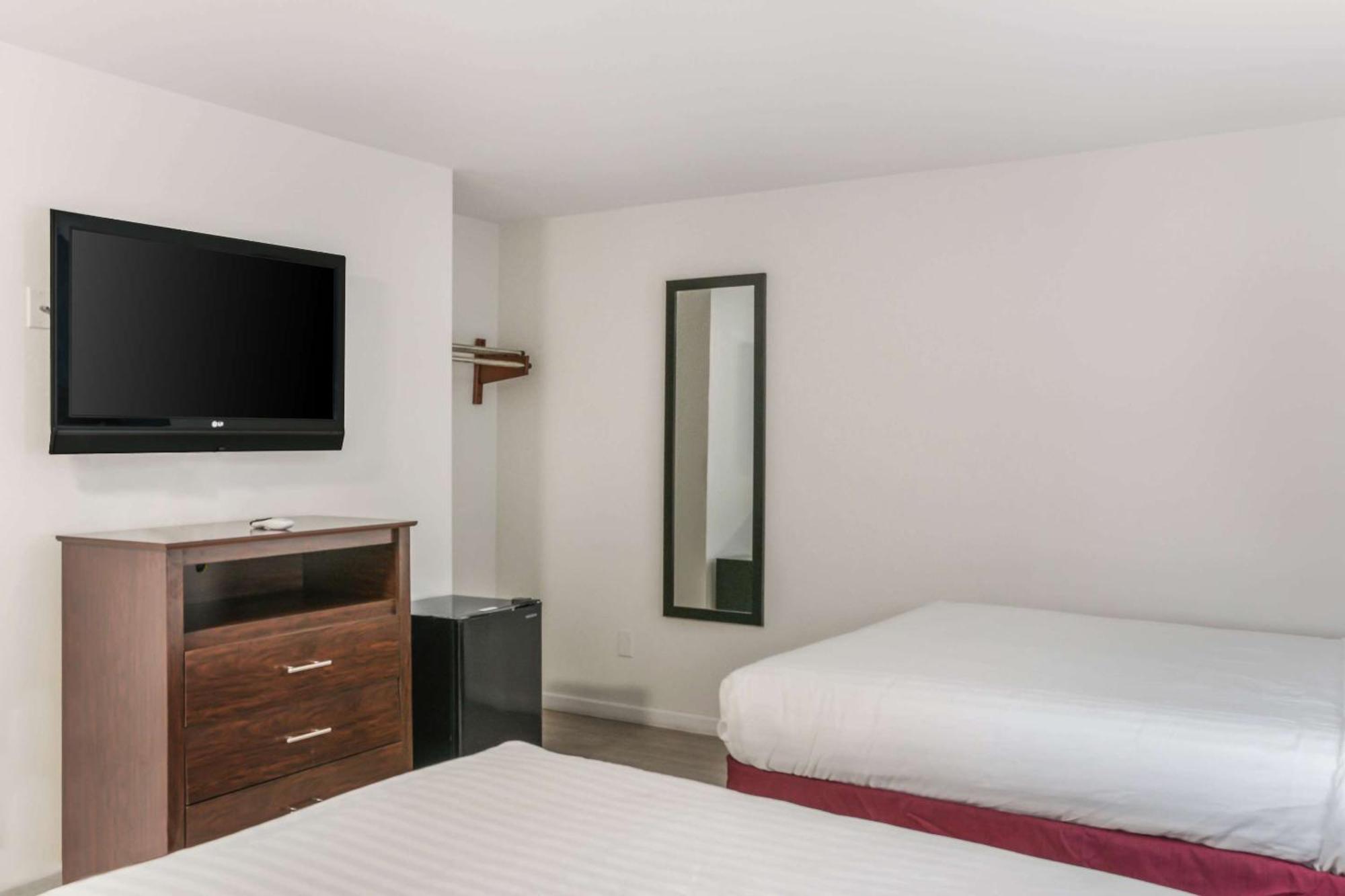 Mini-hôtel Rodeway 2*